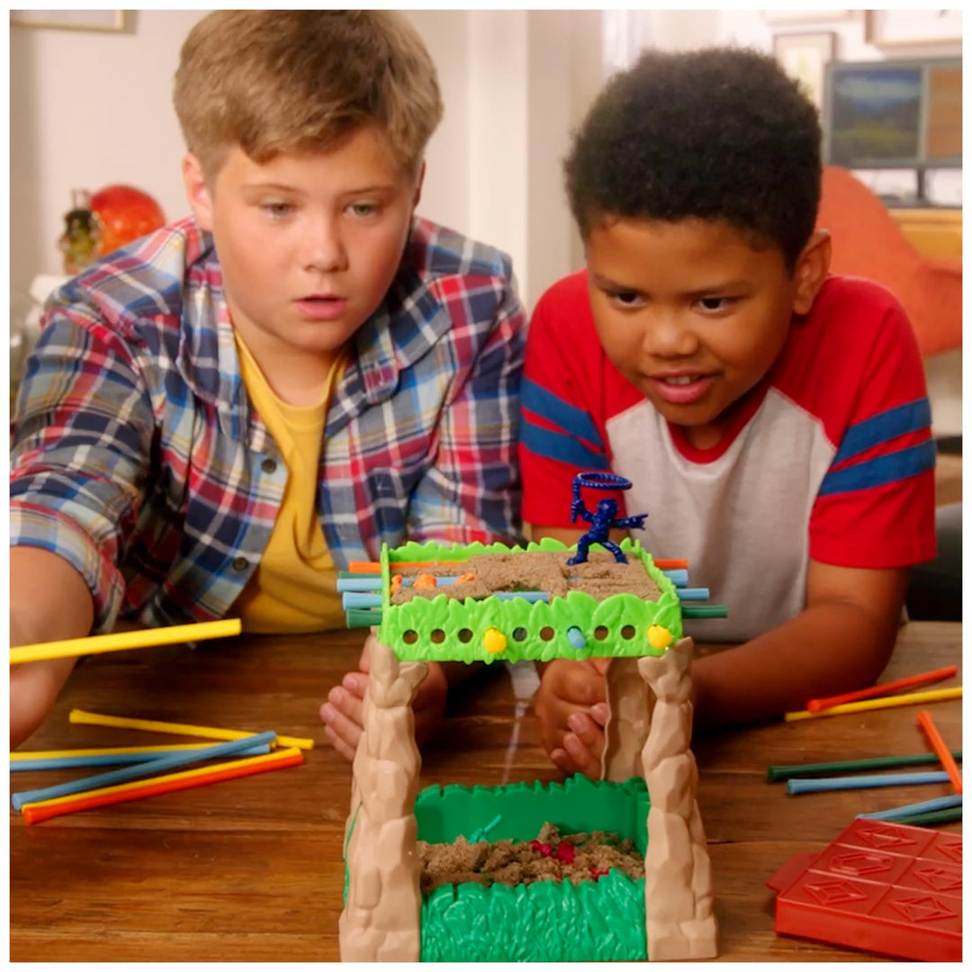 Spin Master Games Sink N’ Sand Quicksand Kids Board Game with Kinetic Sand