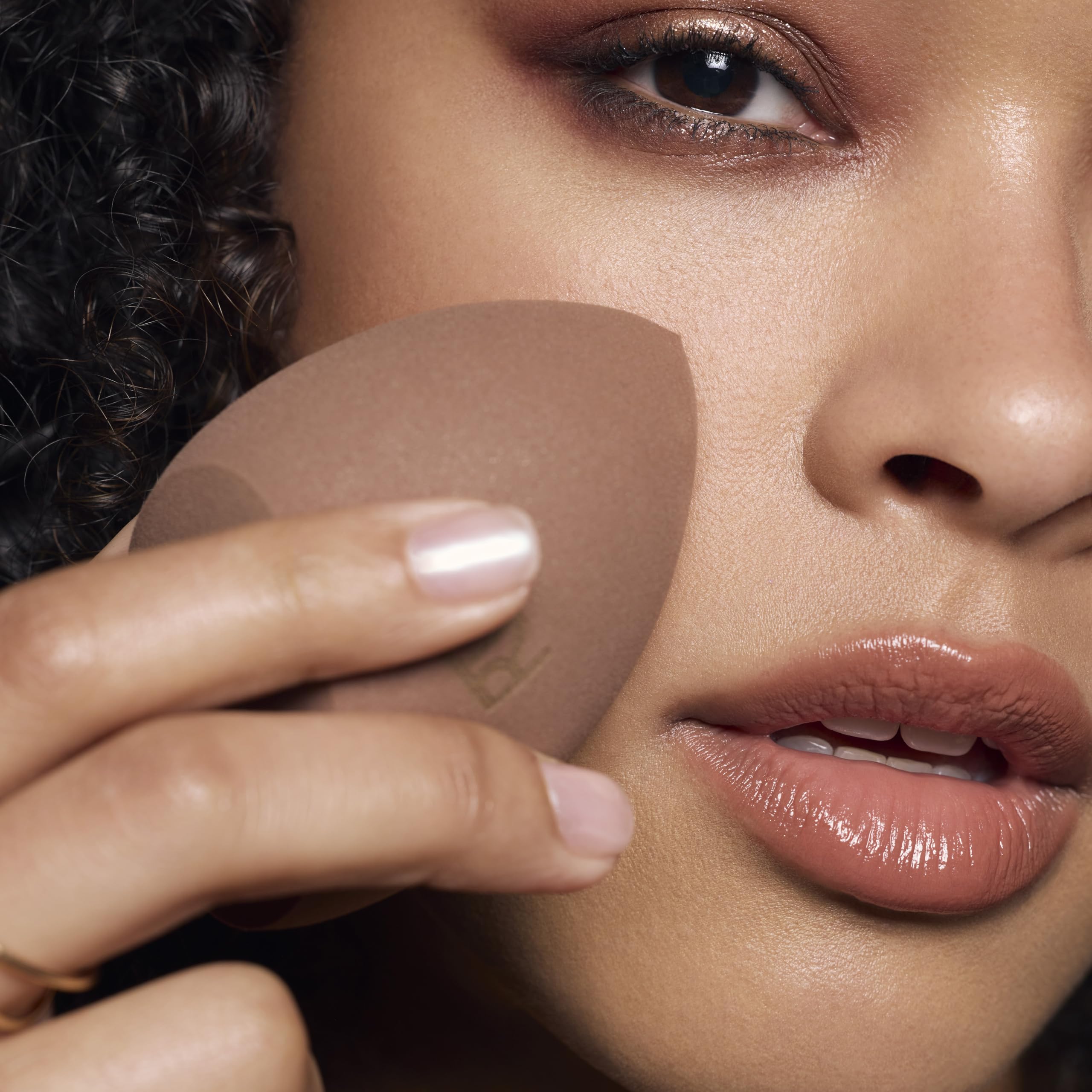 REAL TECHNIQUES New Nudes 2.0 Bare Finish Sponge Duo - Latex-Free Foam | Multicolor 7
