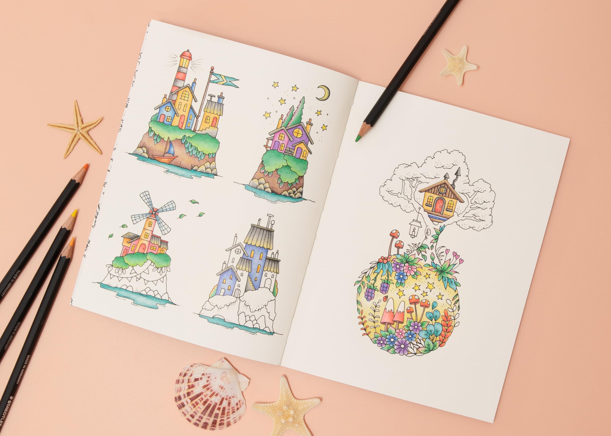 Ebury Press Inklings: A Pocket-Sized Inky Colouring Book - Johanna Basford | 80 Pages