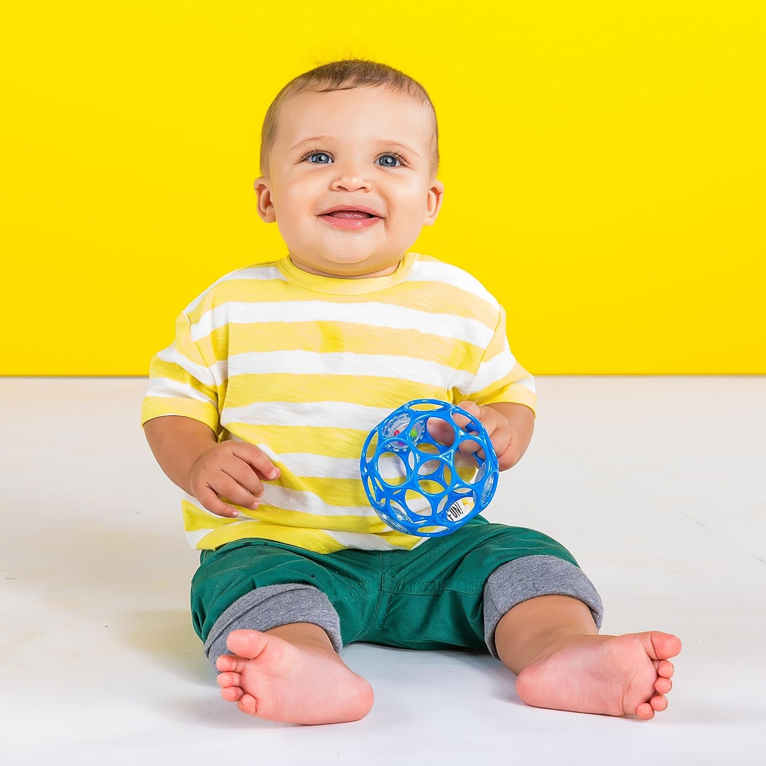 Bright Starts Oball Easy-Grasp Rattle - BPA-Free Infant Toy for Newborns 2