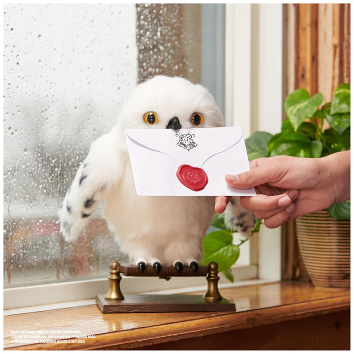 Wizarding World Enchanting Hedwig Interactive Harry Potter Owl con oltre 15 suoni