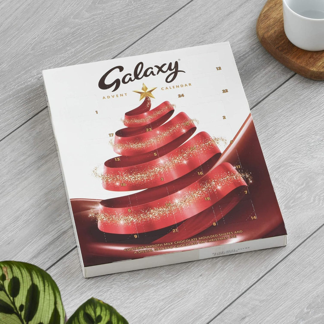 Galaxy Christmas Chocolate Advent Calendar 2022 - Milk Chocolate Countdown to Christmas, Festive Gift for Chocolate Lovers