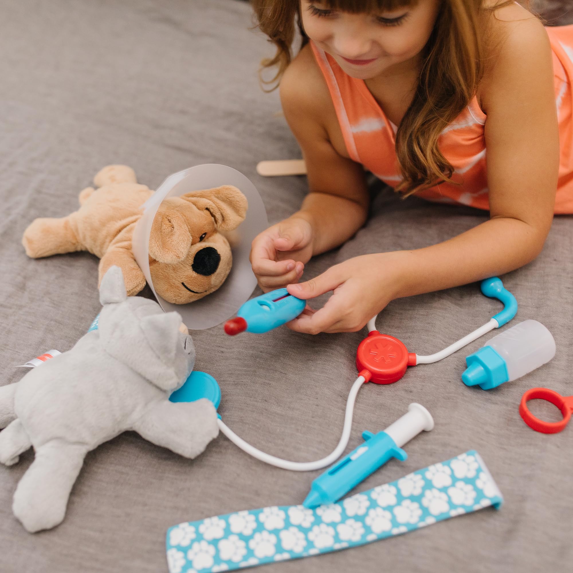 Melissa & Doug Pet Vet Set - Doctor Role Play Toys for Kids Ages 3+ | Includes 24 Tools & Plush Pets 7