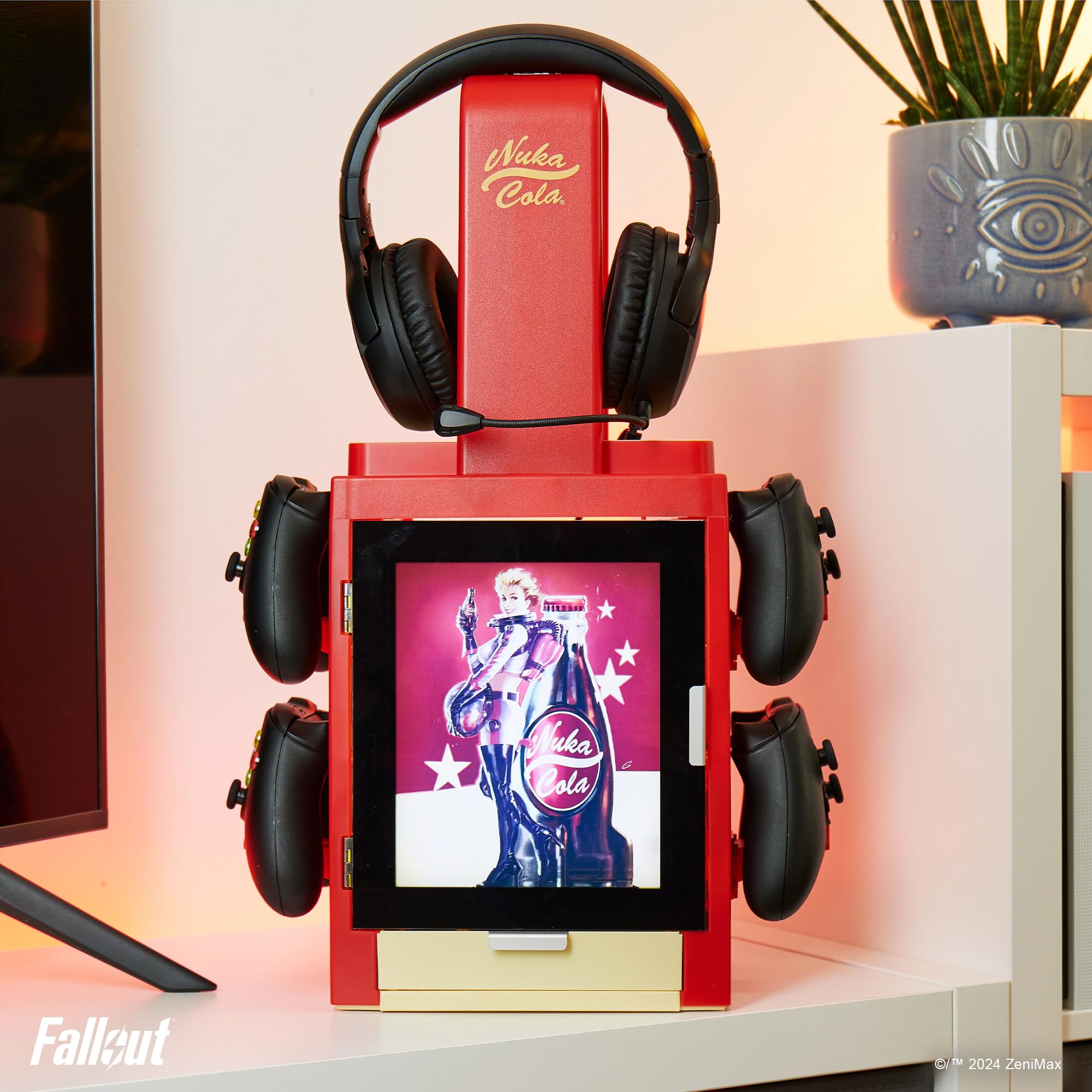 Fallout Nuka Cola LED Light Gaming Locker with Controller Storage by Numskull 12