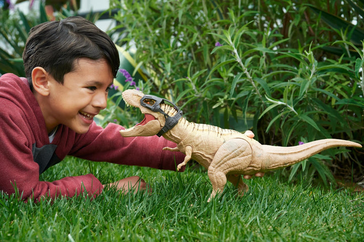 Jurassic World Hunt 'n Chomp Tyrannosaurus Rex Action Figure with Sound & AR Features