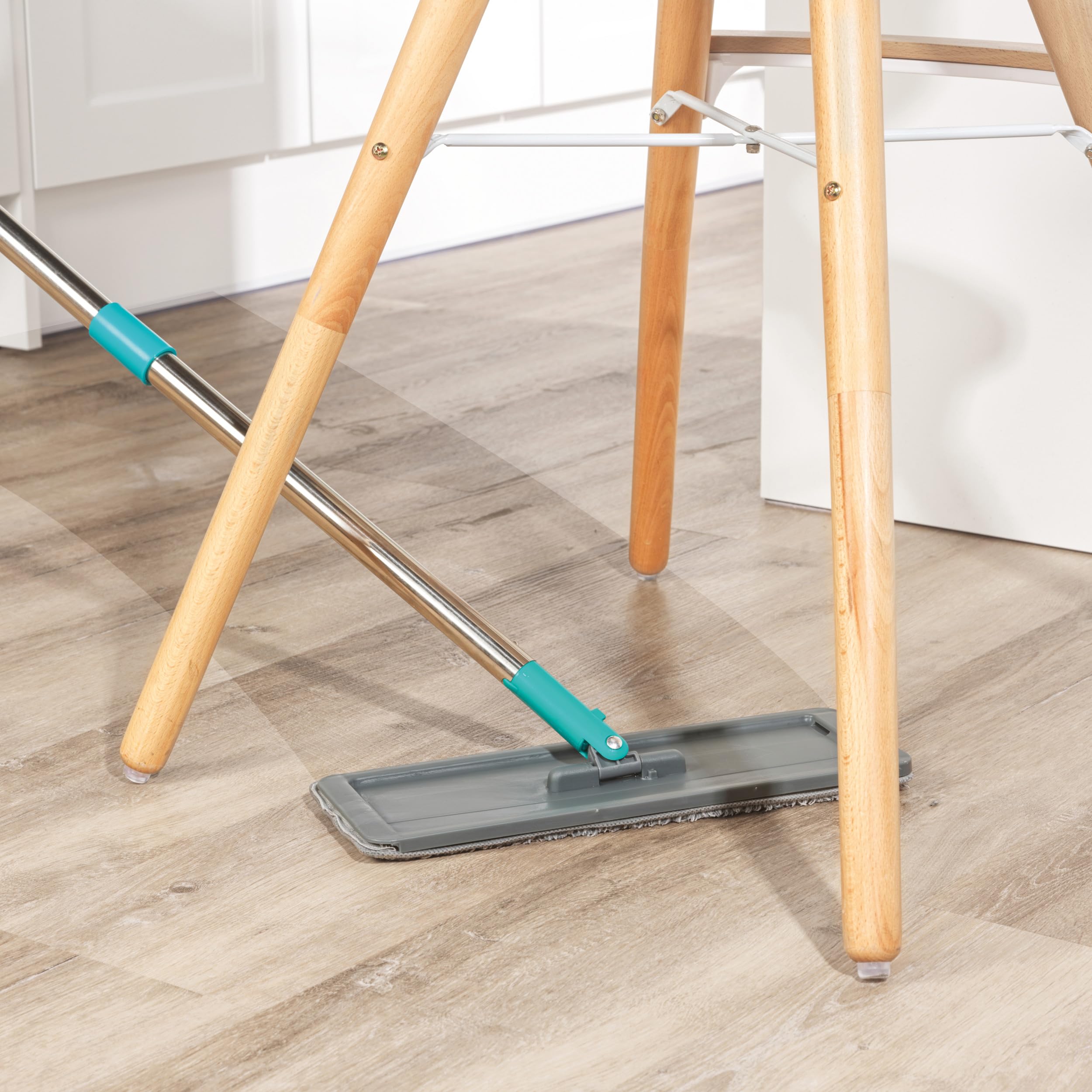Beldray AntiBac Flat Head Mop & Bucket Set - 5L Capacity | Built-In Wringing | Microfiber Pads 6