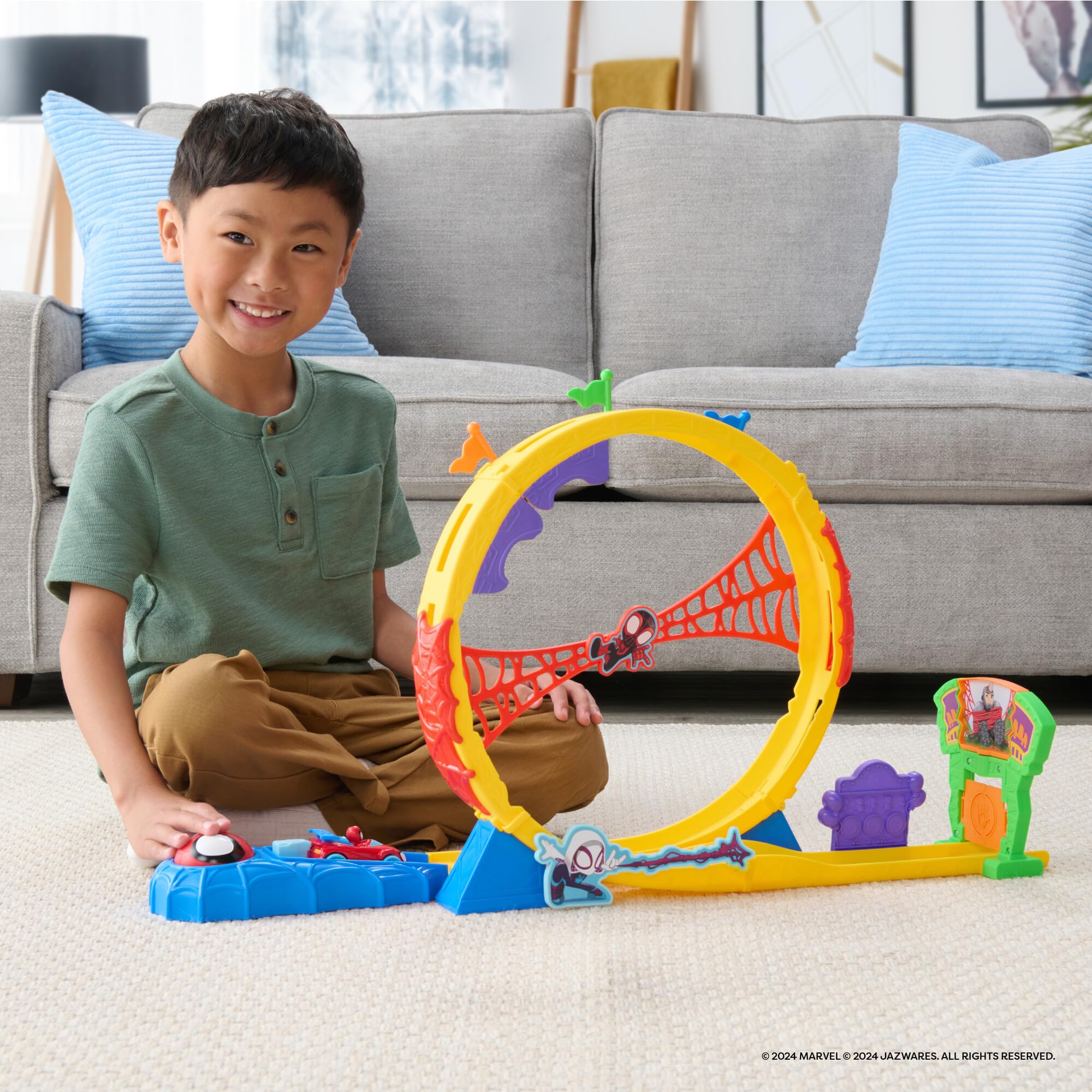 Jazwares MARVEL Spidey and His Amazing Friends Amazing Metals Super Loop Track Set - 28 Inch | Includes Exclusive Vehicle | Ages 3+ 4