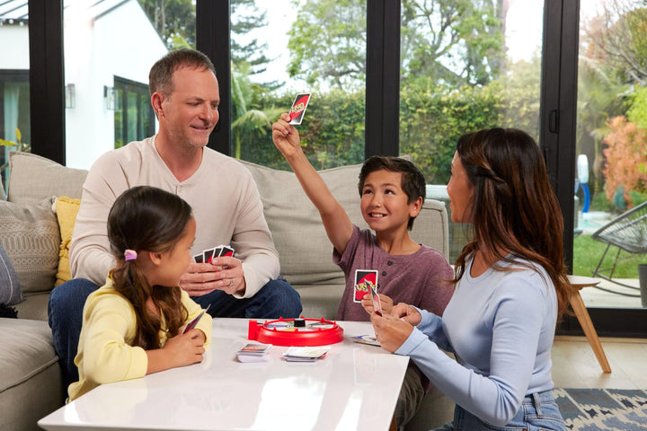 Mattel UNO Spin Card Game