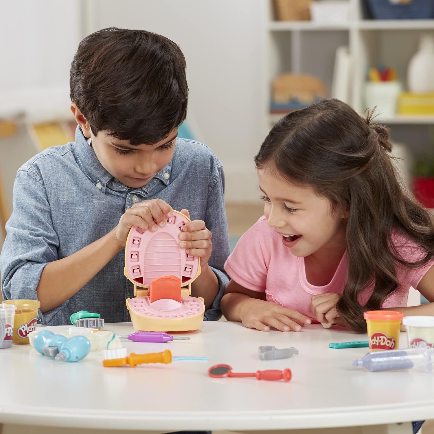 Play-Doh Drill 'n Fill Dentist - Pretend Play Dental Set for Kids 3+ 12
