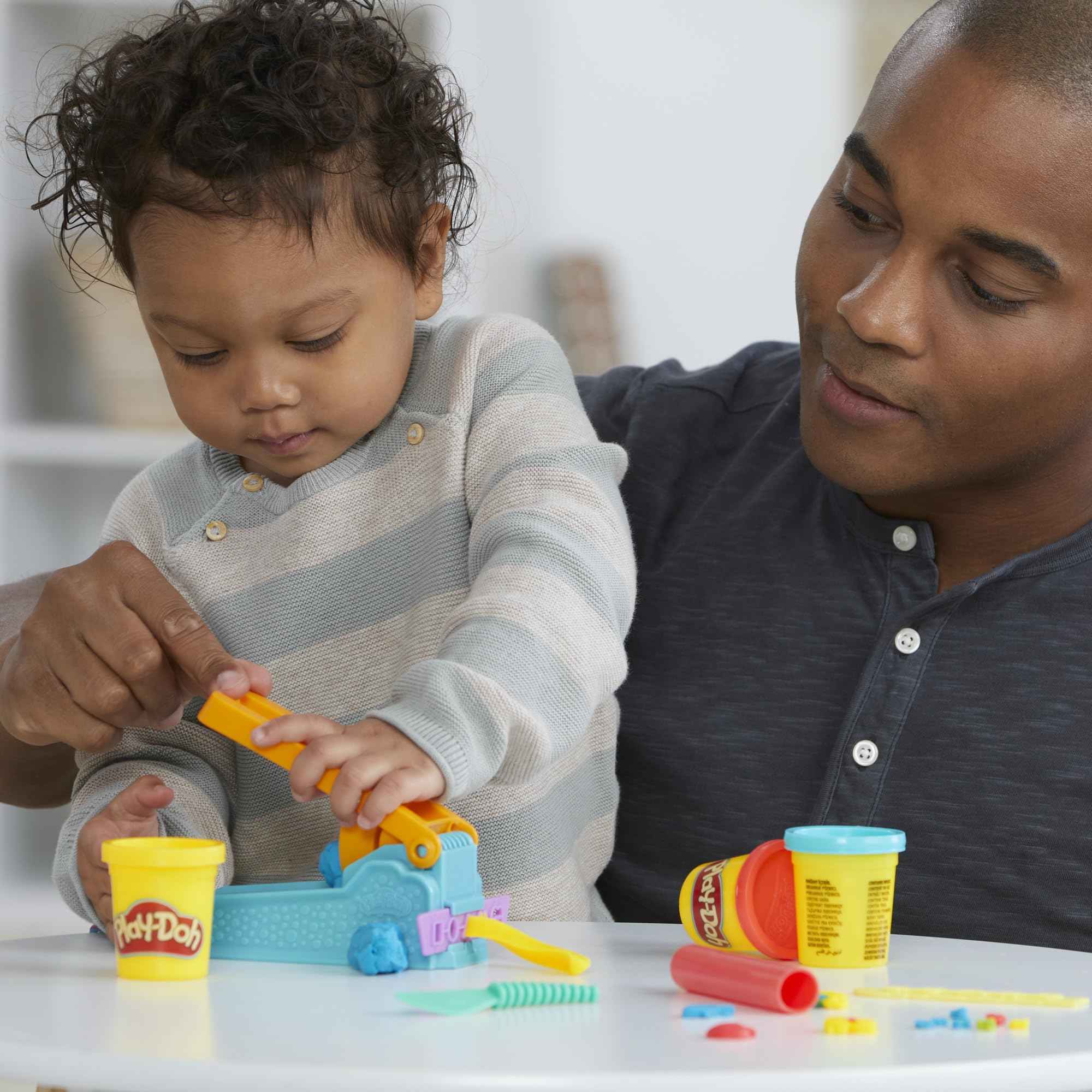 Play-Doh Fun Factory Starter Set for Kids Ages 3+ | Squeezes 10 Shapes | Includes 3 Colors 4