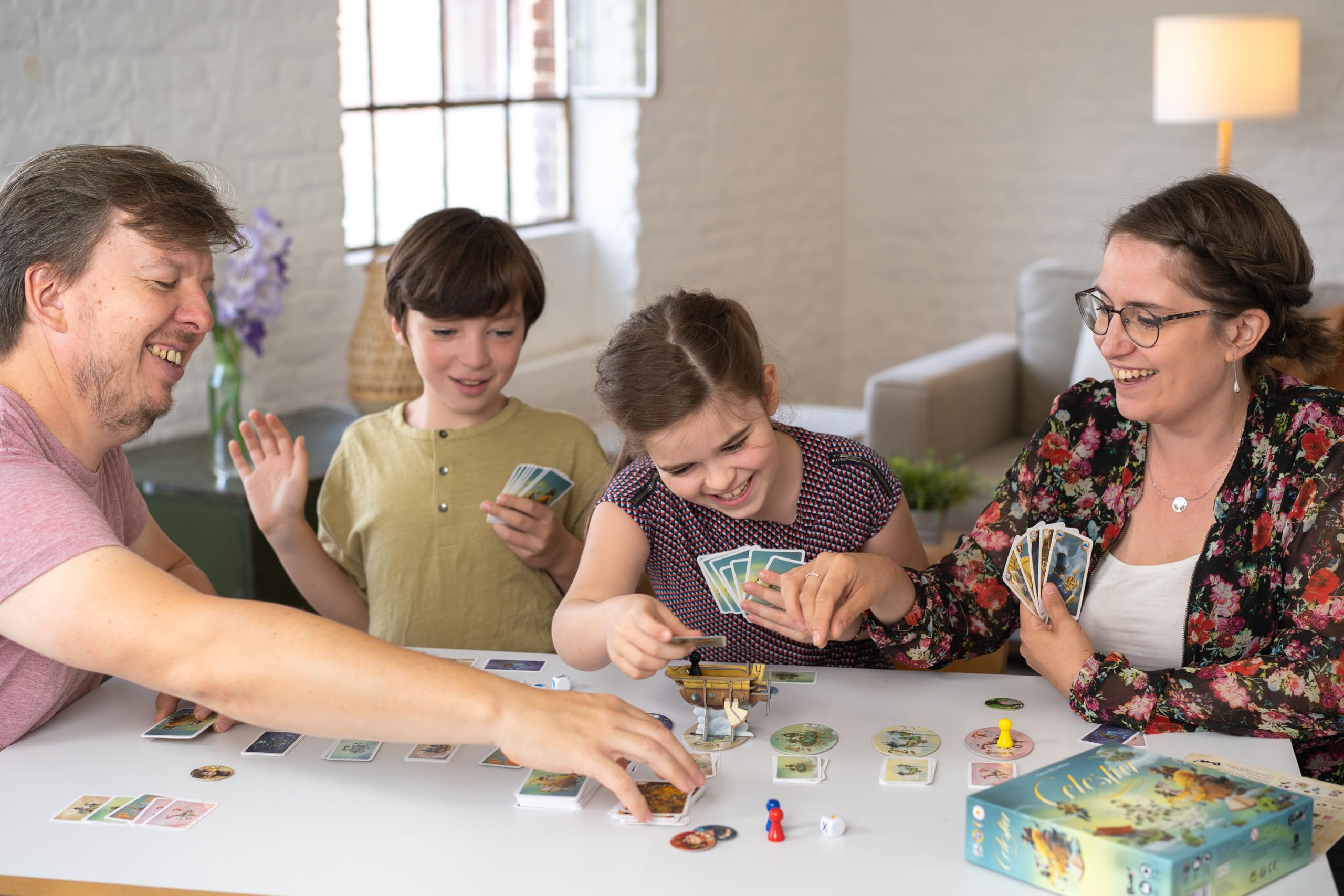 Blackrock Editions Celestia-Kartenspiel für 2–6 Spieler, ab 8 Jahren, 30 Minuten Spielzeit (französische Version) 4