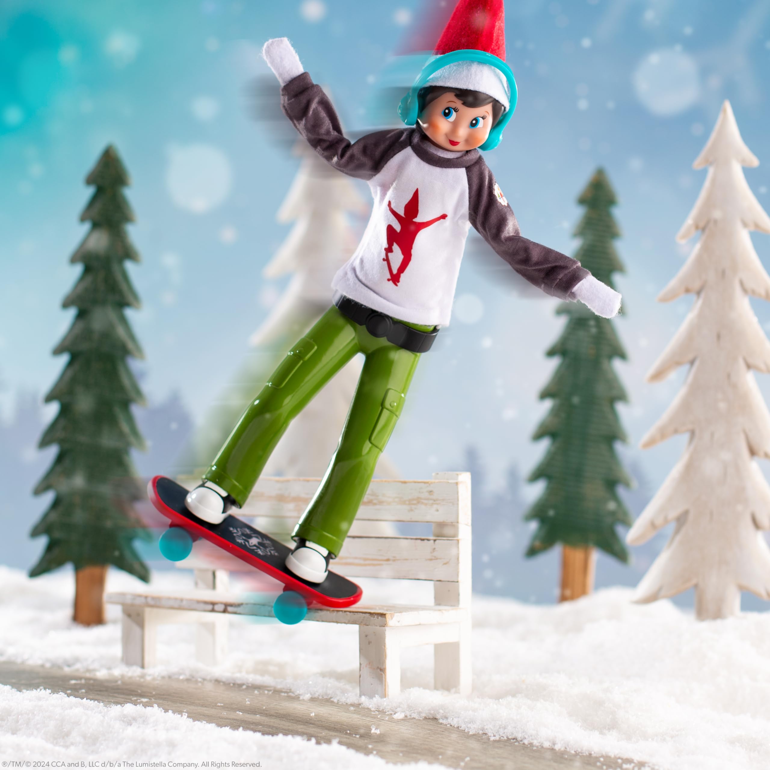 The Elf on the Shelf Holly Jolly Ollie Skateboard Set - Skateboard Playset for Kids 3 Years and Up 4