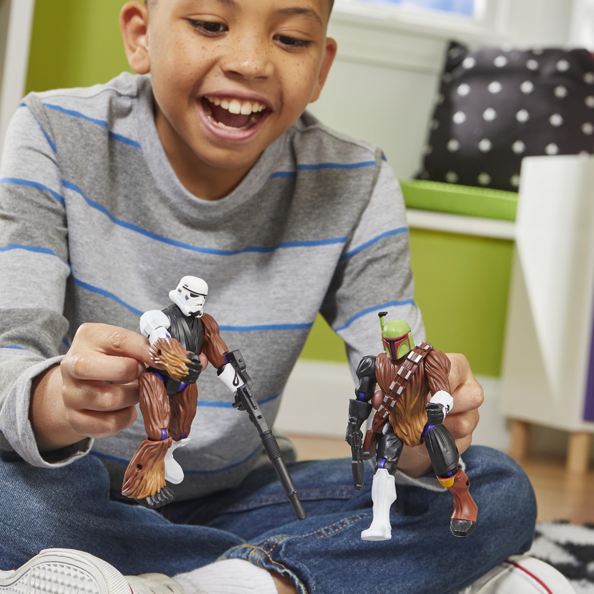 Star Wars MixMashers Chewbacca Action Figure with Boba Fett Gauntlet - Mix and Match Play for Kids 7