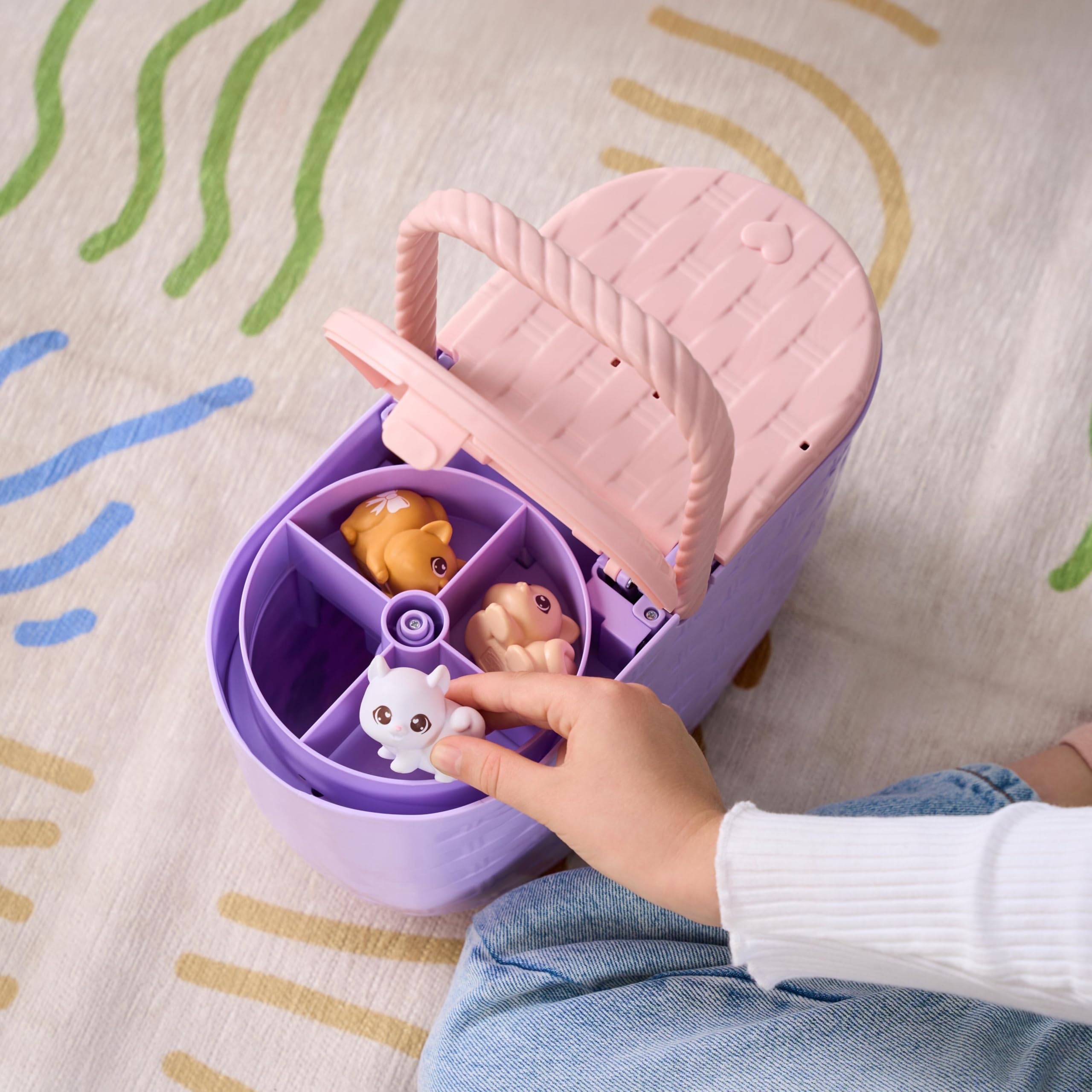 Little Live Pets Mama Surprise Kittens Playset | Interactive Mama with 15+ Sounds | Ages 4+ 8