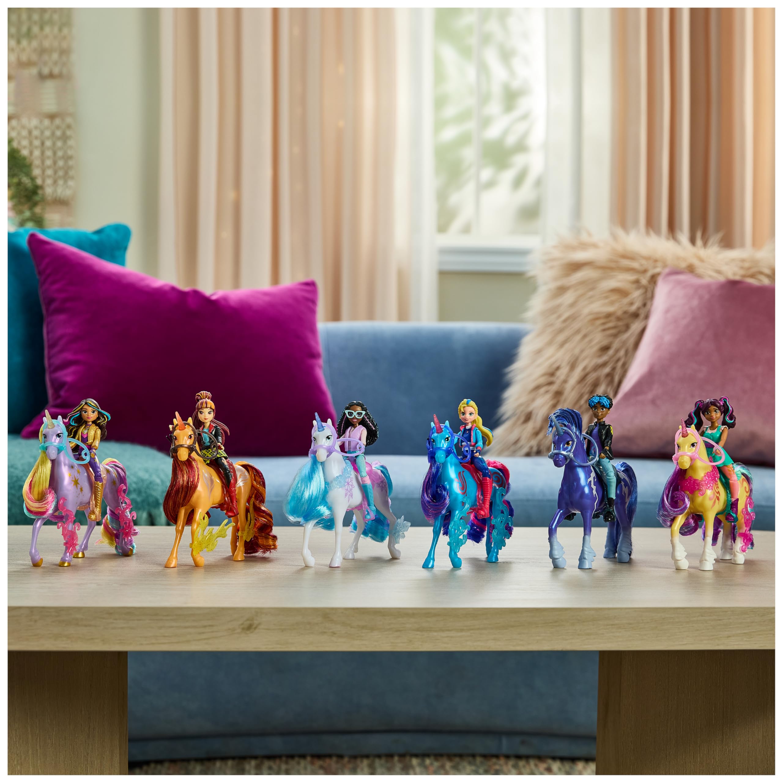 Unicorn Academy Valentina & Cinder Power of Friendship Playset | 4.5" Doll, 5" Unicorn, Translucent Accessories | Ages 4+ 6