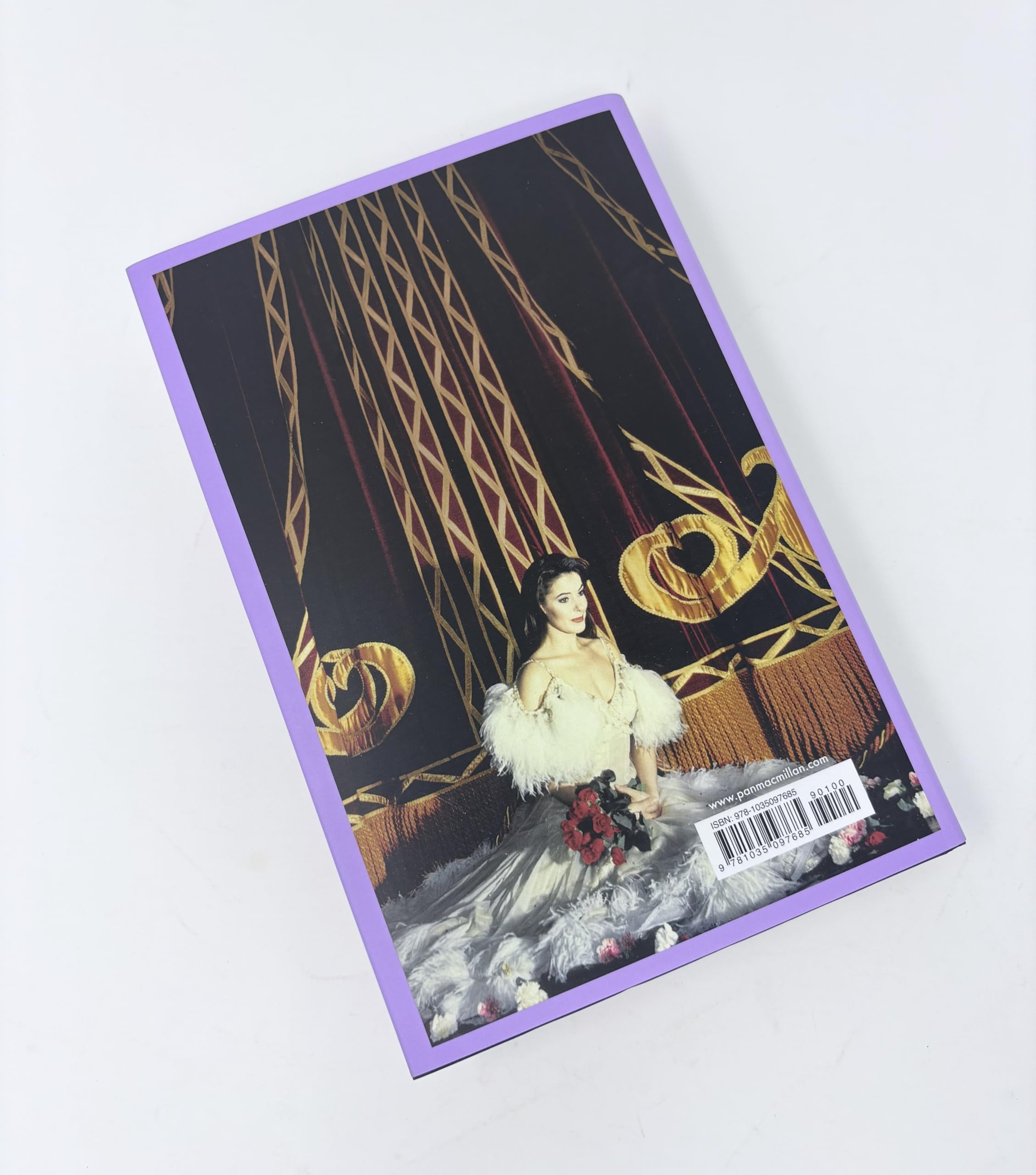Ruthie Henshall - The Showgirl and the Prince: A Memoir | Hardcover 7