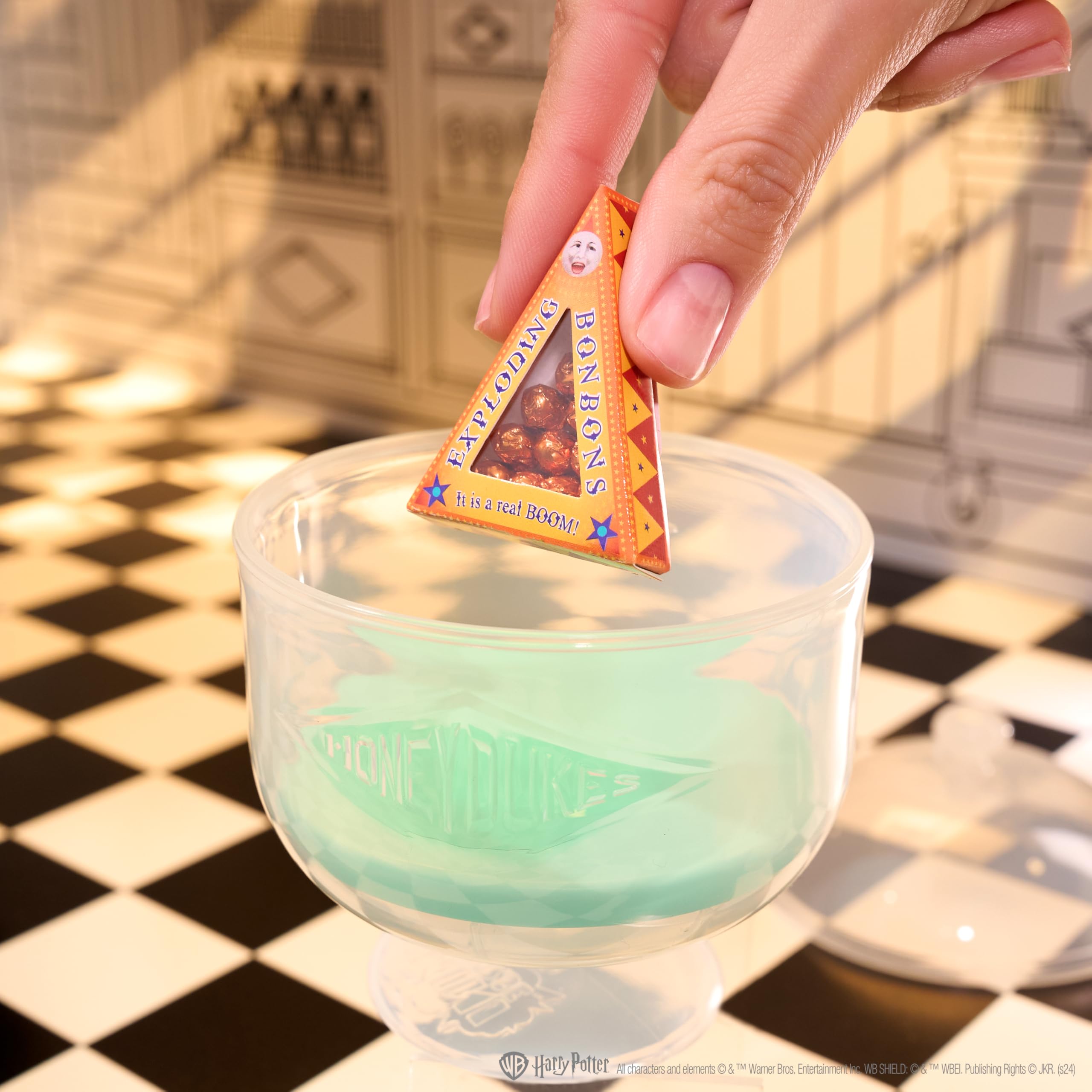 MGA's Miniverse Make It Mini Honeydukes - Harry Potter Mini Collectibles 2