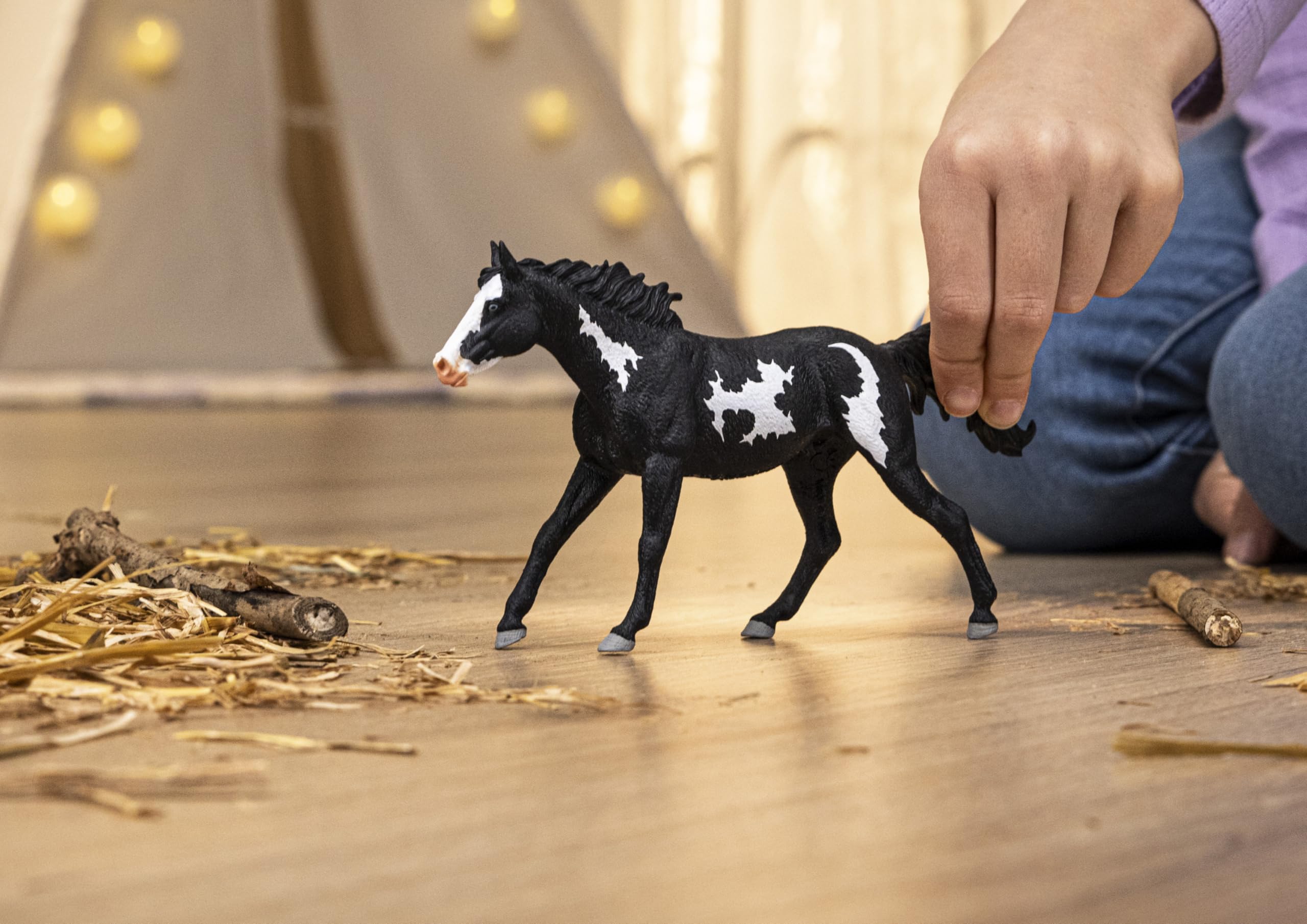 Schleich HORSE CLUB Paint Horse Gelding Figurine 14900 | Ages 5+ | Plastic