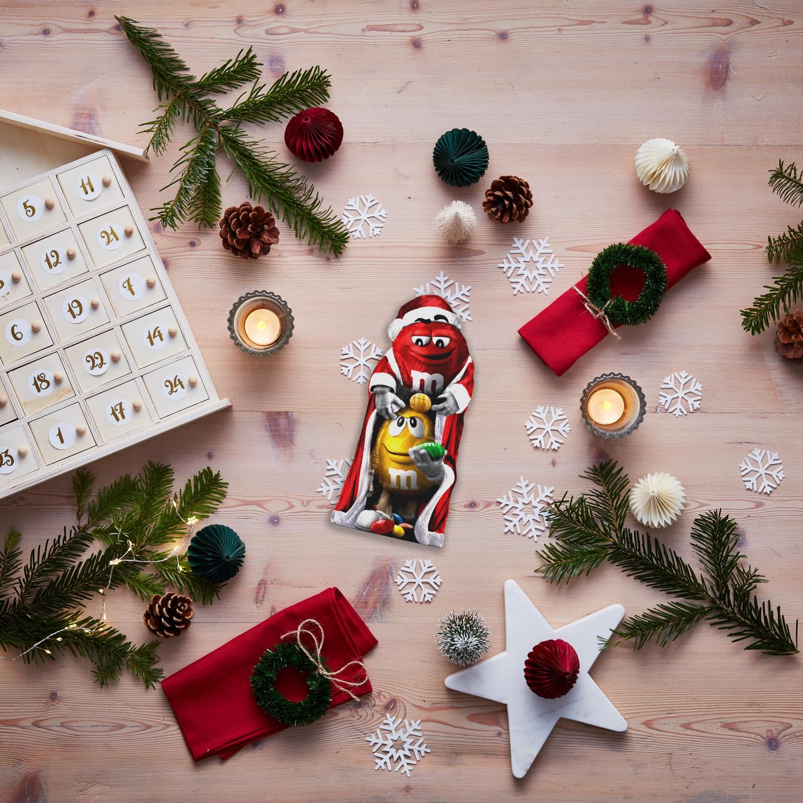 M&M's - Milk Chocolate Christmas Santa Hollow Figure with Mini M&M's (100g) 10