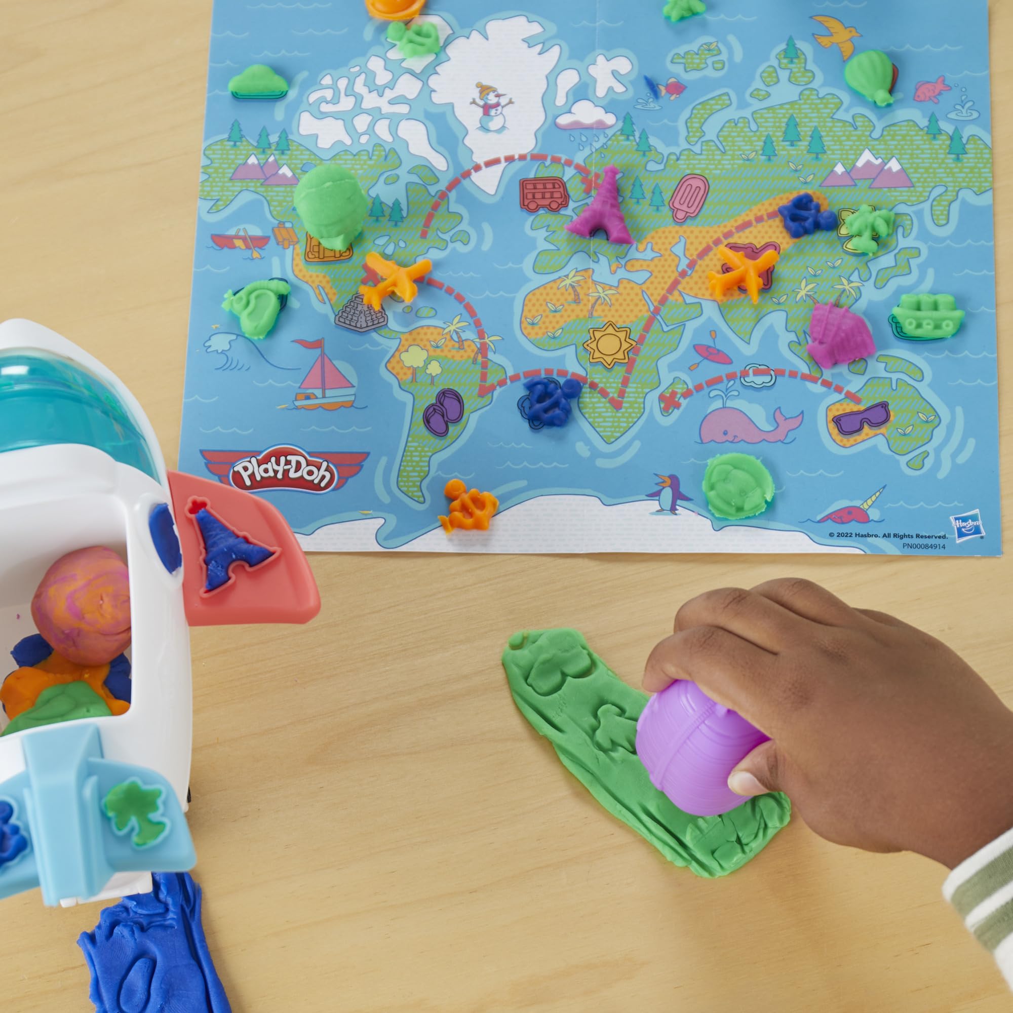 Play-Doh Airplane Explorer Starter Set - Travel Playset with Jet Toy, Map Playmat & 4 Tubs | Ages 3+ 3