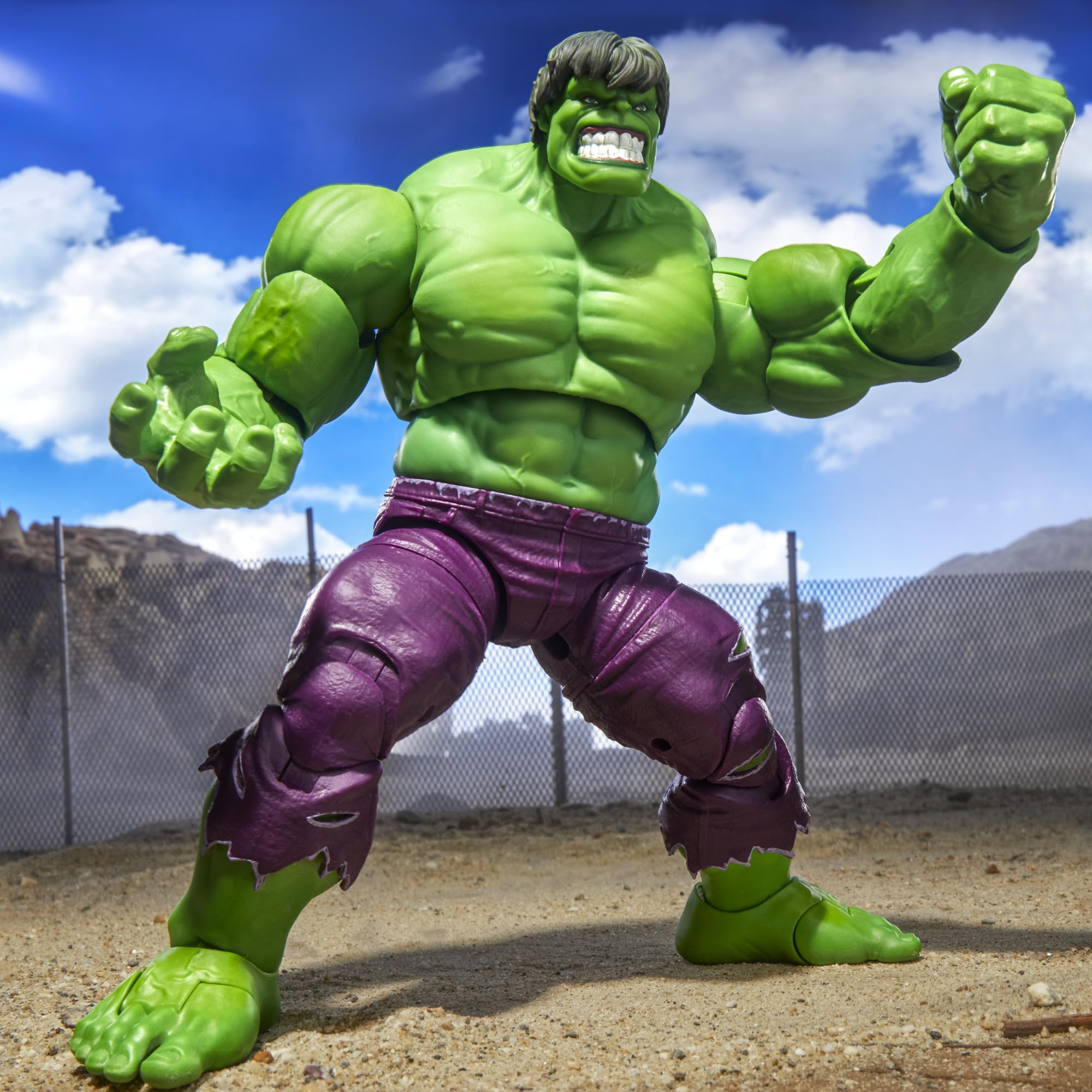 Marvel Hulk Action Figure - 8.5 Inch Scale | 30 Points of Articulation | 11 Accessories 8