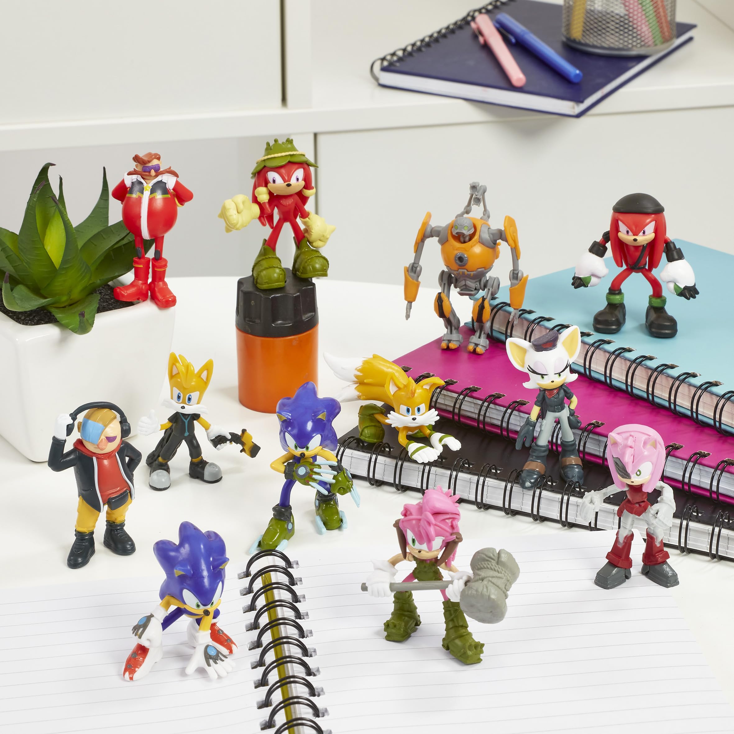 Bandai Sonic Prime Advent Calendar - 24 Surprise Toys & Collectible Figures 11