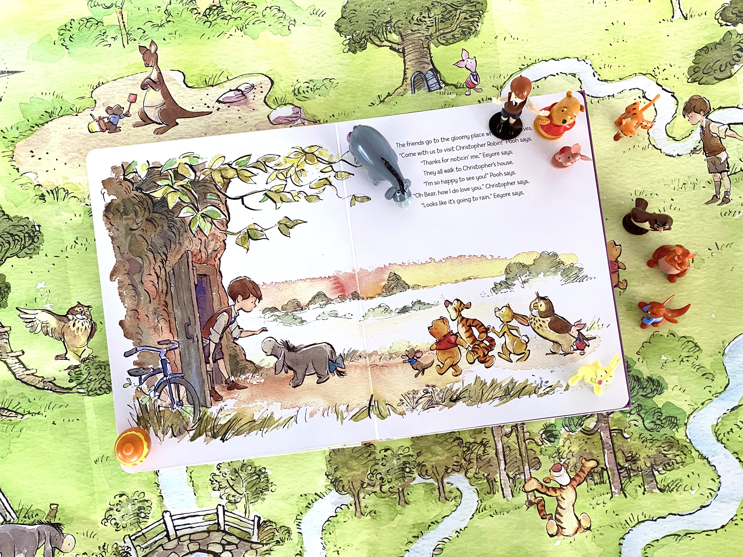 Phidal Disney Winnie the Pooh My Busy Books Activity Book | 10 Figurines & Playmat | Kids Edition 4
