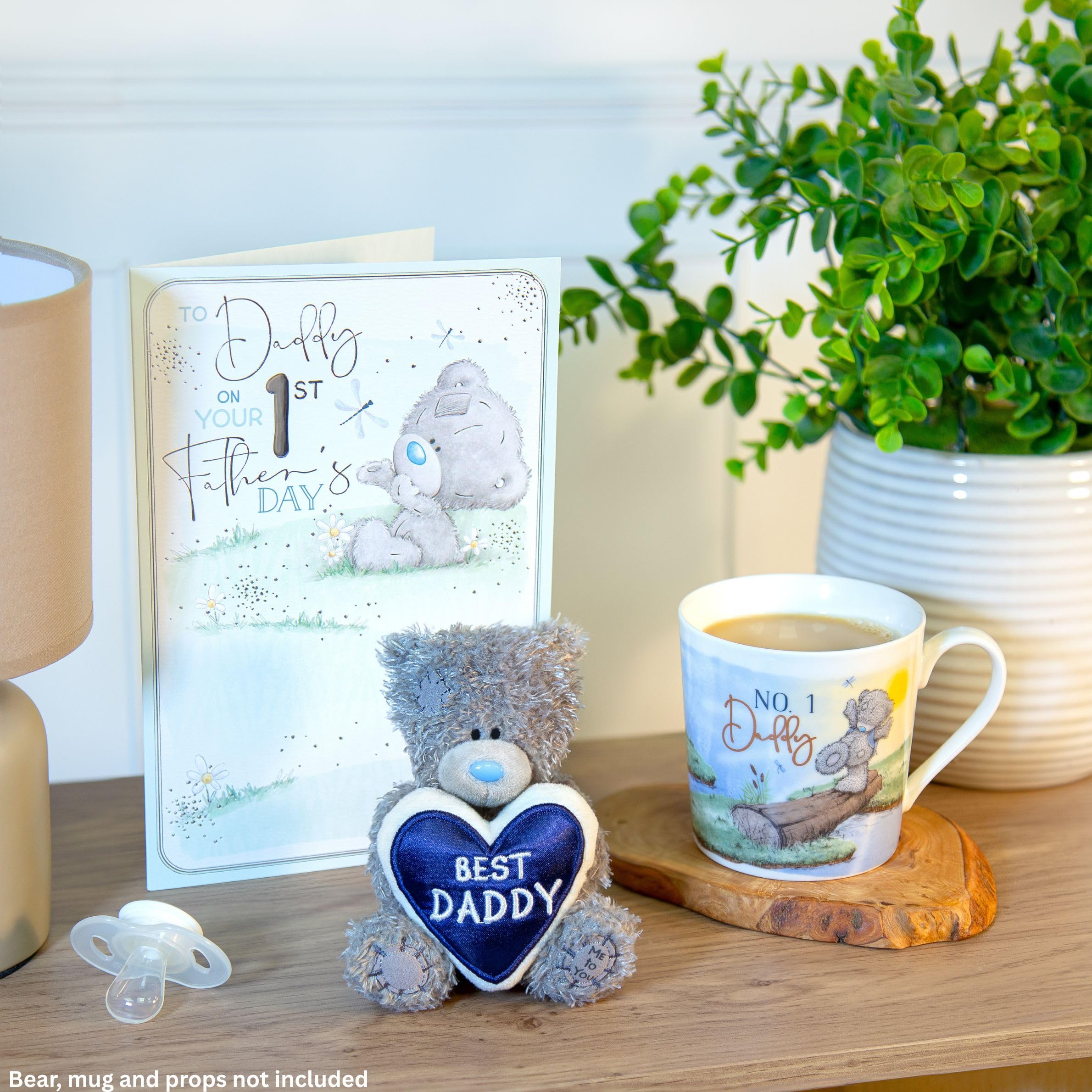 Me To You Bear Tiny Tatty Teddy First Father's Day Card | 6 x 9 Inches | Gold Lettering 2