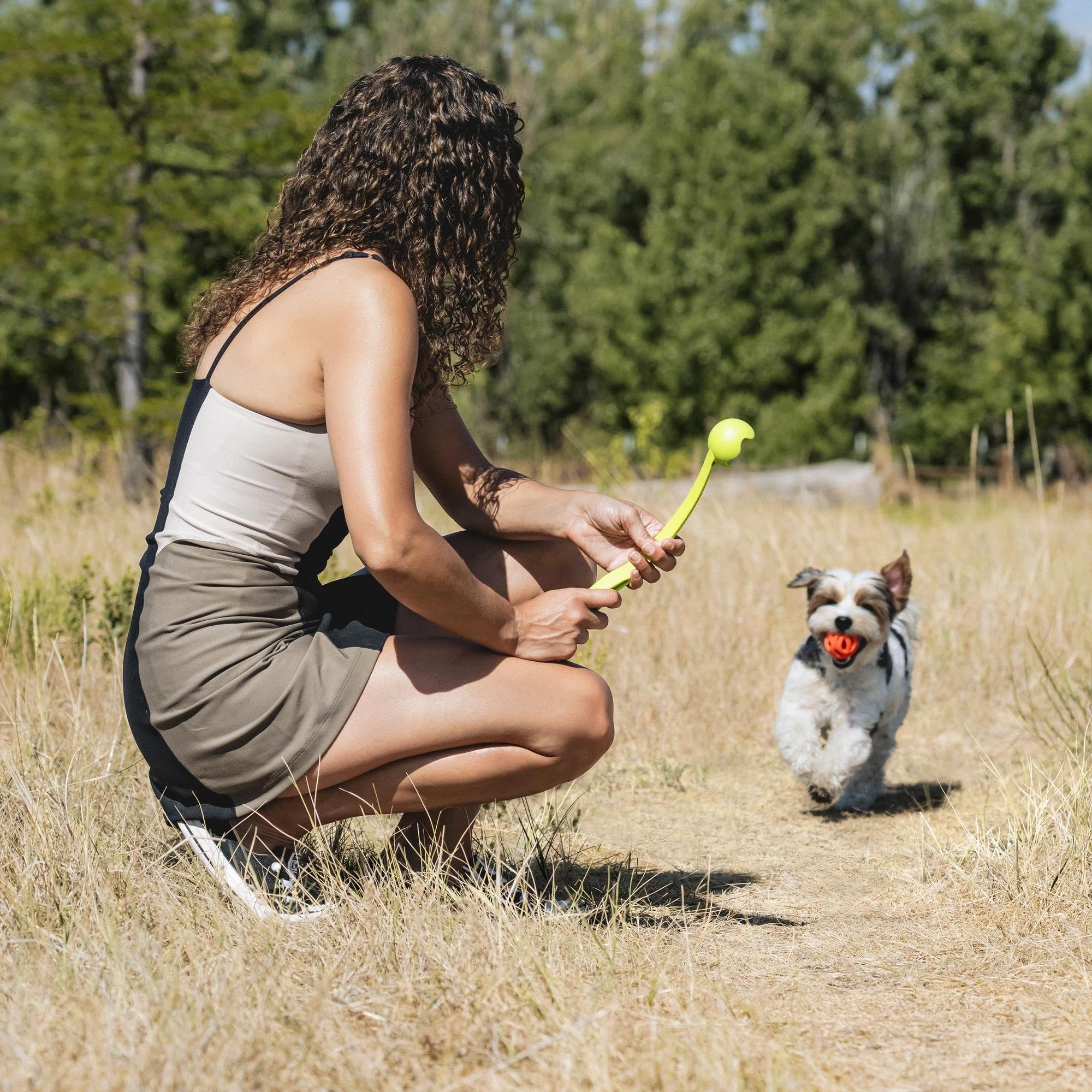 Chuckit! Sport Ball Launcher - 36cm Length | Ergonomic Rubber Grip | Includes Tennis Ball 2