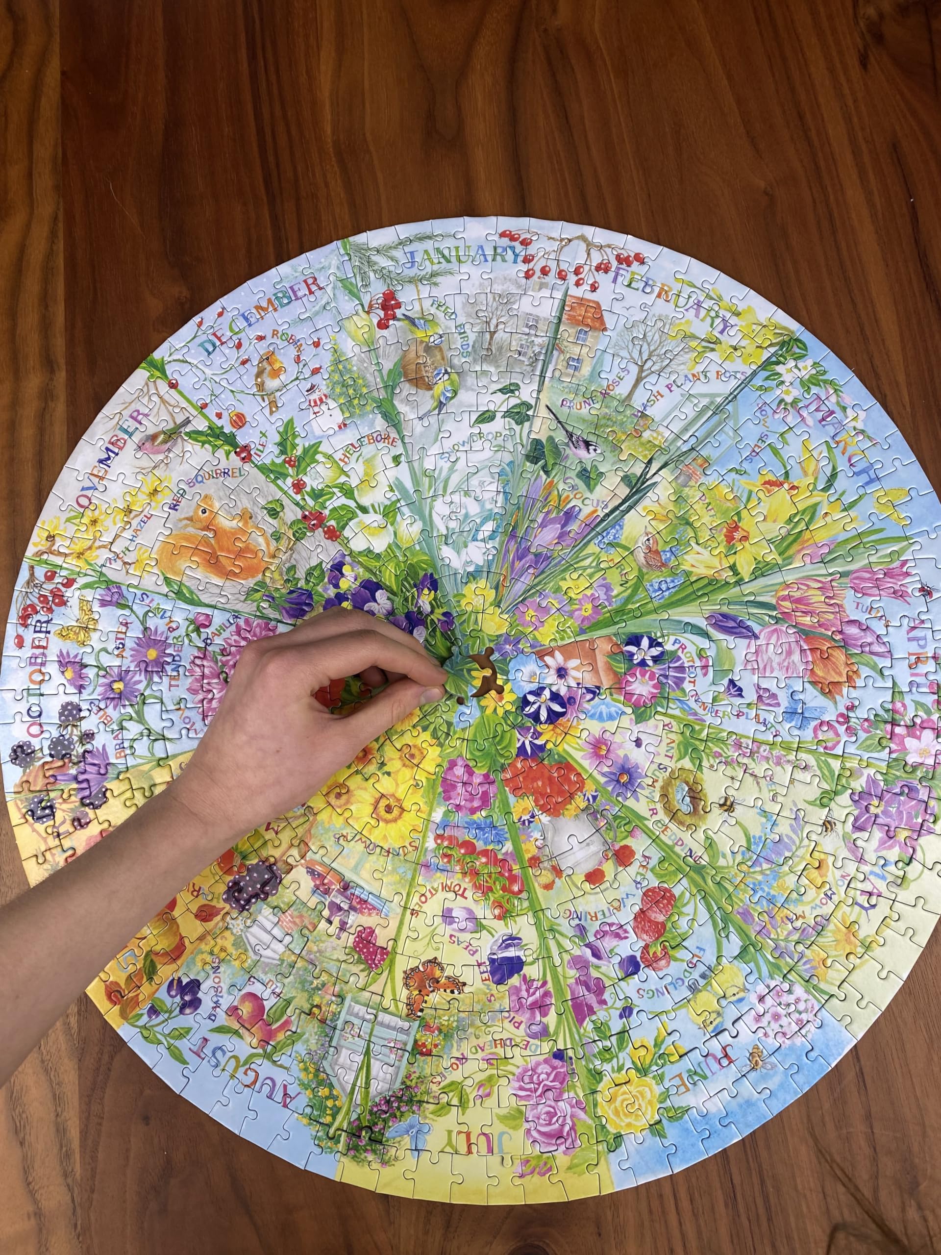 Gibsons A Year in the Garden Circular Jigsaw Puzzle - 500 Pieces | Nature Seasons Theme | 49cm Diameter 3