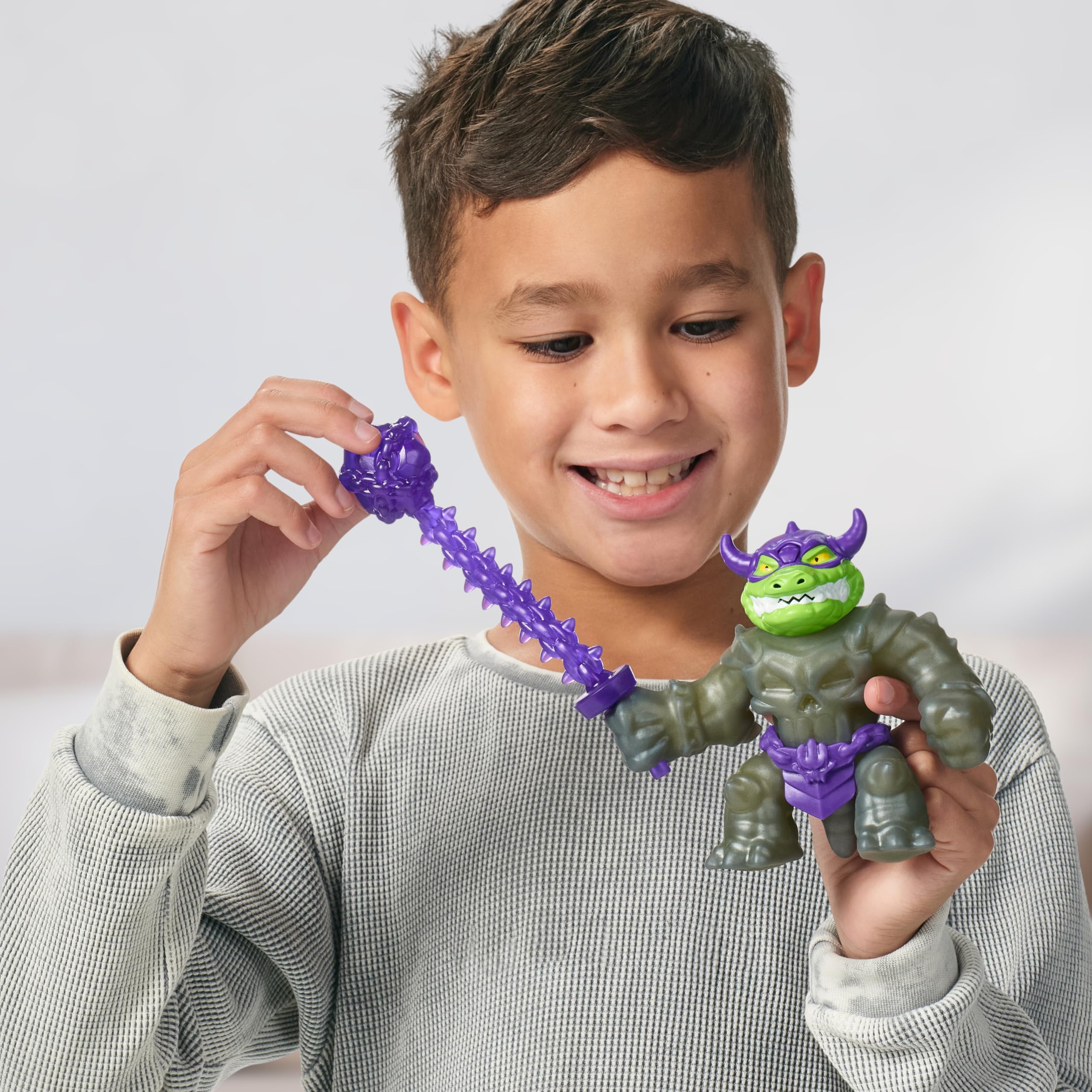 Heroes of Goo Jit Zu Stretch Strikers Deluxe Hero Pack Rock Jaw Action Figure with 20+ Battle Sounds 3