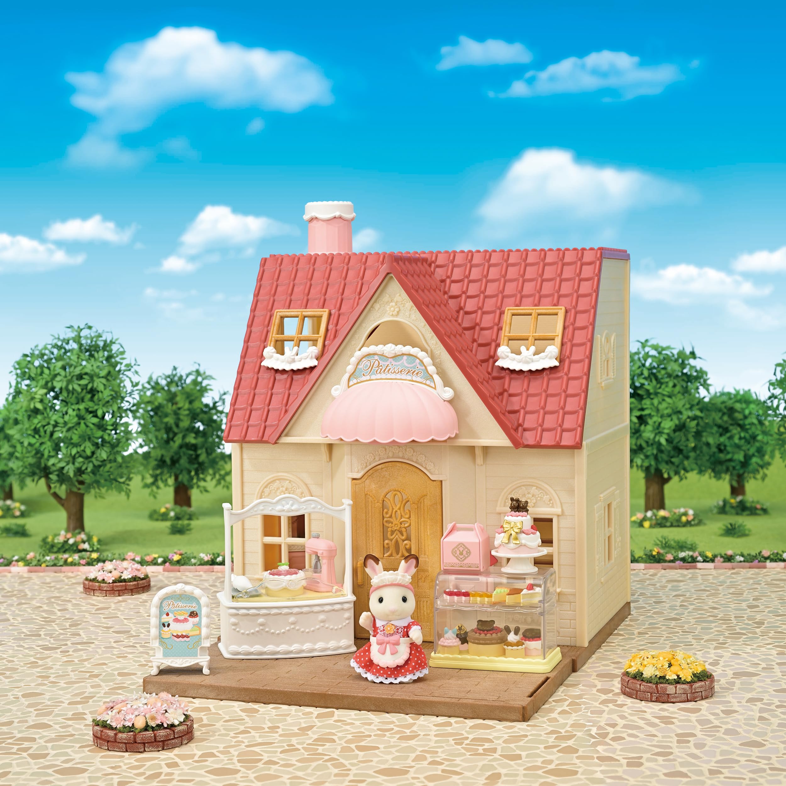 Sylvanian Families Village Cake Shop Starter Set - Bake & Decorate Cakes | Ages 3+