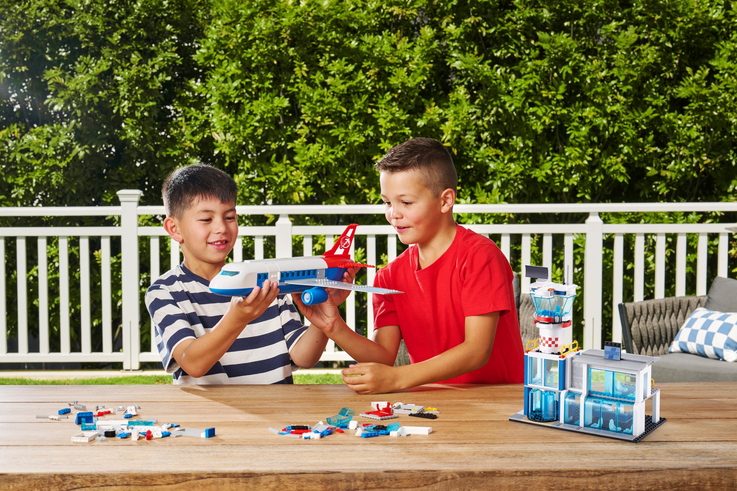 MAX Adventure Airport Playset - 793-Piece Building Bricks Set with 3 Vehicles & 6 Figures for Kids 6+ 7