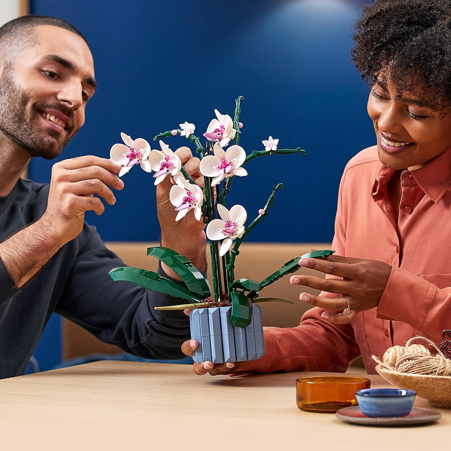 LEGO Orchidee 10311 – Künstliche Pflanze Bauset für Erwachsene 6