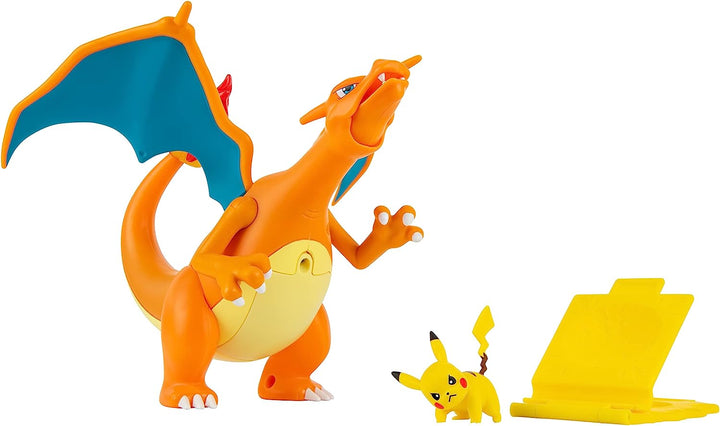 Pokemon PKW2731 Deluxe Feature Includes 6 Interactive Charizard Plus 2-inch