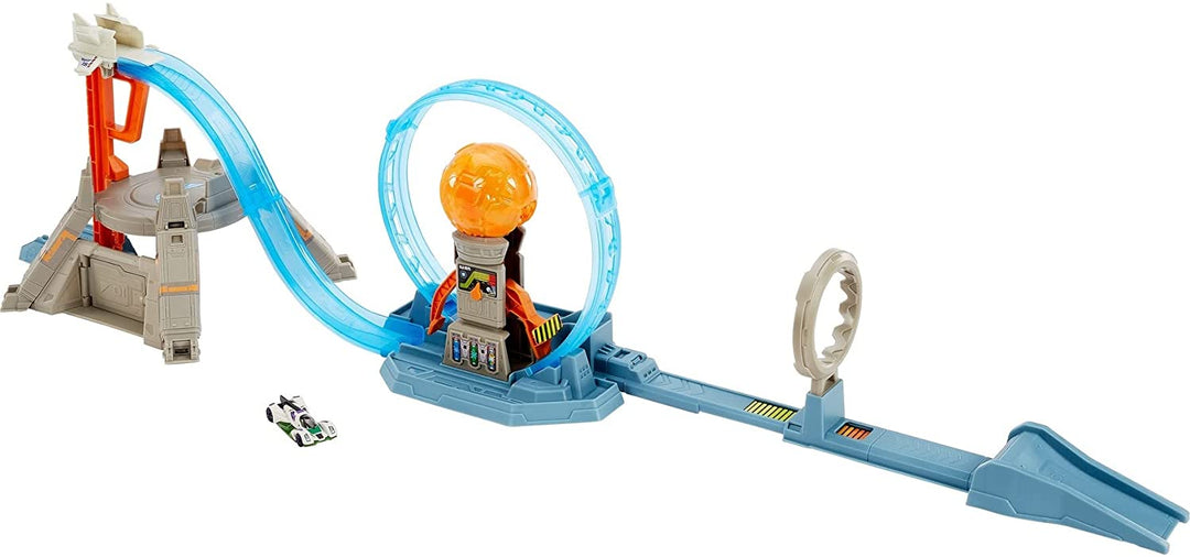 Hot Wheels and Disney Buzz LightYear Hyper Loop Challenge Playset with Buzz Die-