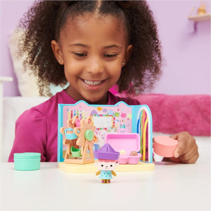 Gabby’s Dollhouse, Baby Box Craft-A-Riffic Room with Baby Box Cat Figure, Access