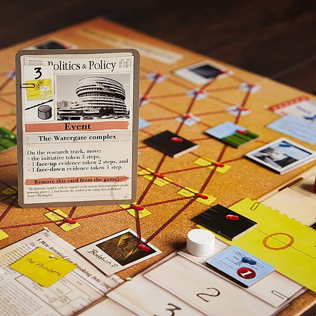 Capstone Games: Watergate – White Box Edition – Historisches Strategie-Brettspiel,