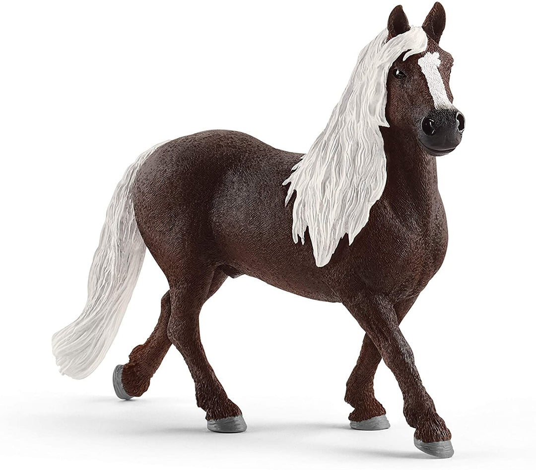 Schleich 13897 Black Forest stallion Farm World