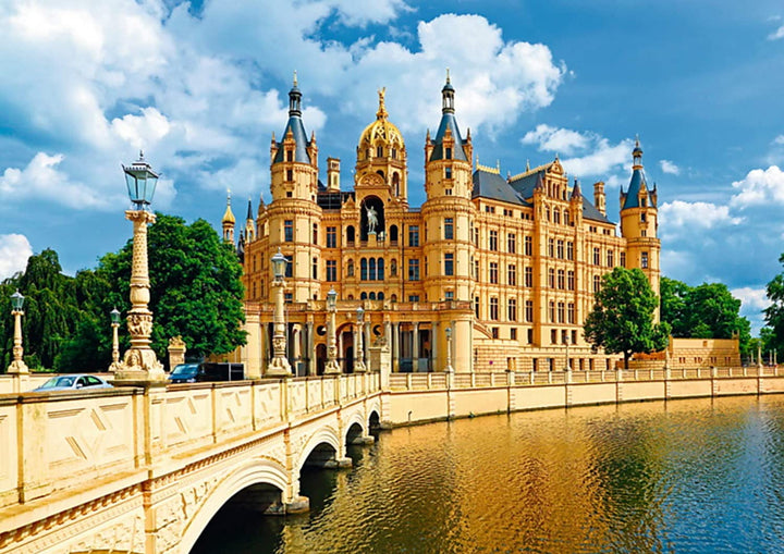 Trefl 10430 "Schwerin Palace Puzzle (1000-Piece)