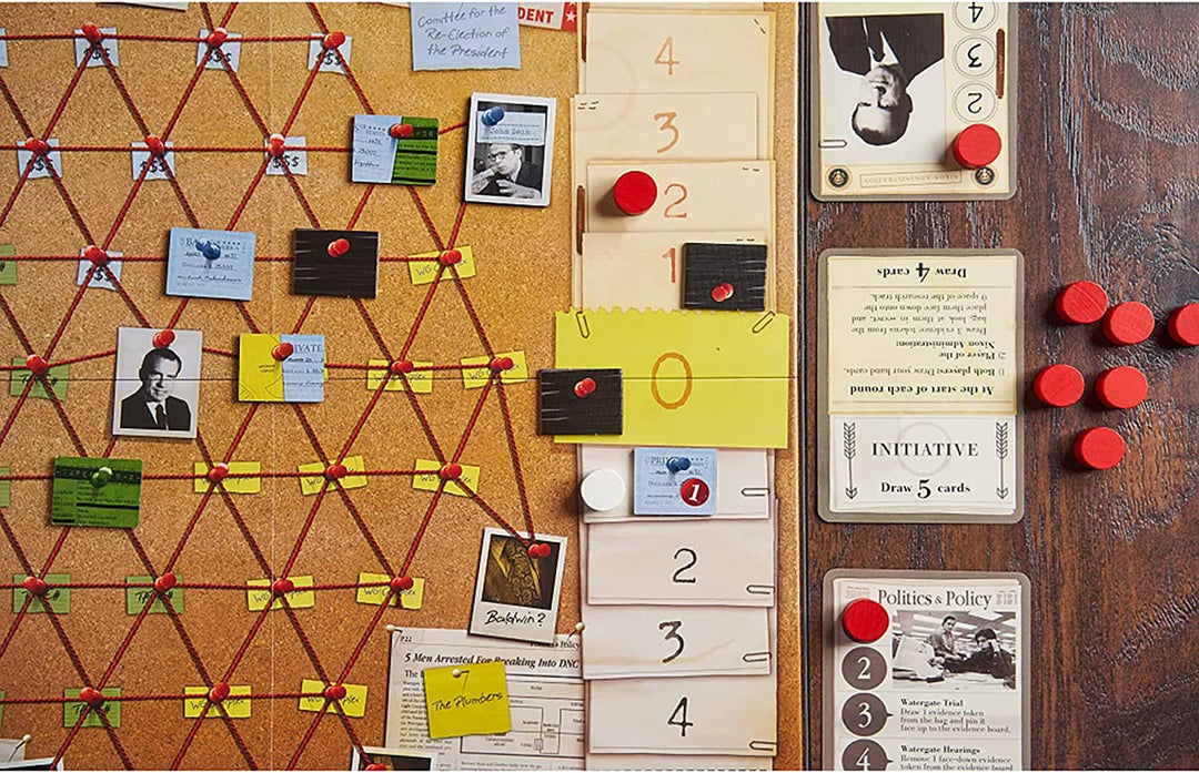 Capstone Games: Watergate – White Box Edition – Historisches Strategie-Brettspiel,
