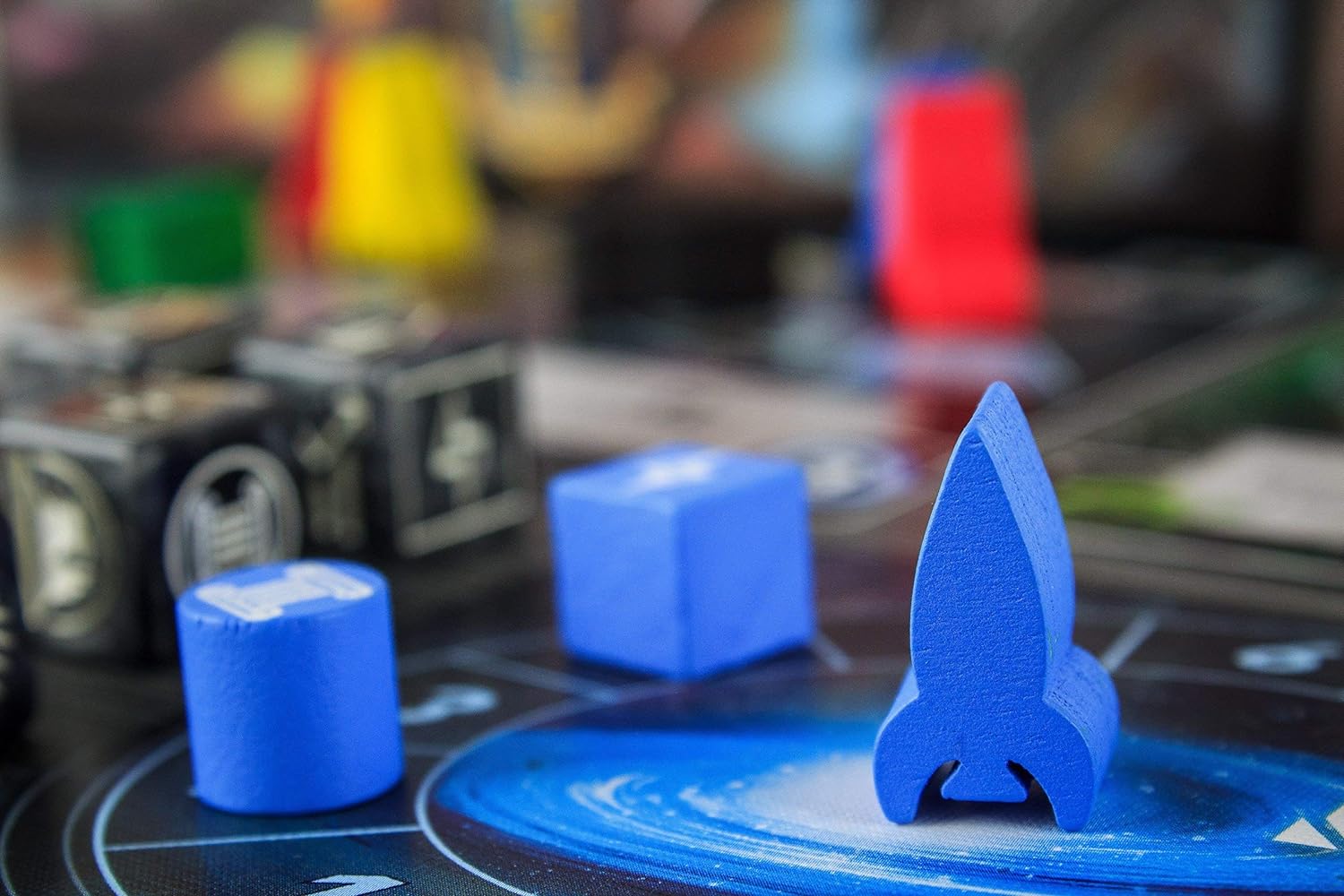 Gamelyn Games Tiny Epic Galaxies: Beyond the Black Expansion 3